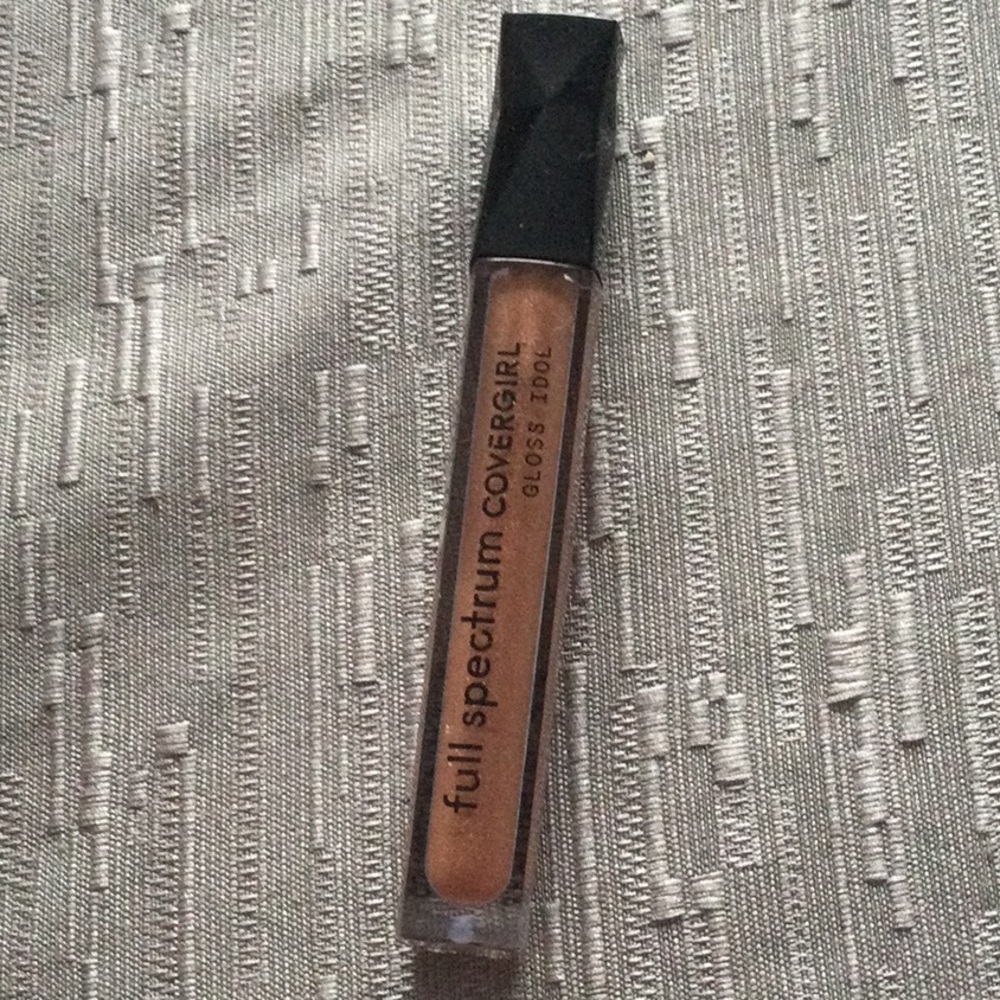 CLEARANCE COVERGIRL Full Spectrum Gloss Idol Moisturizing Lip Gloss